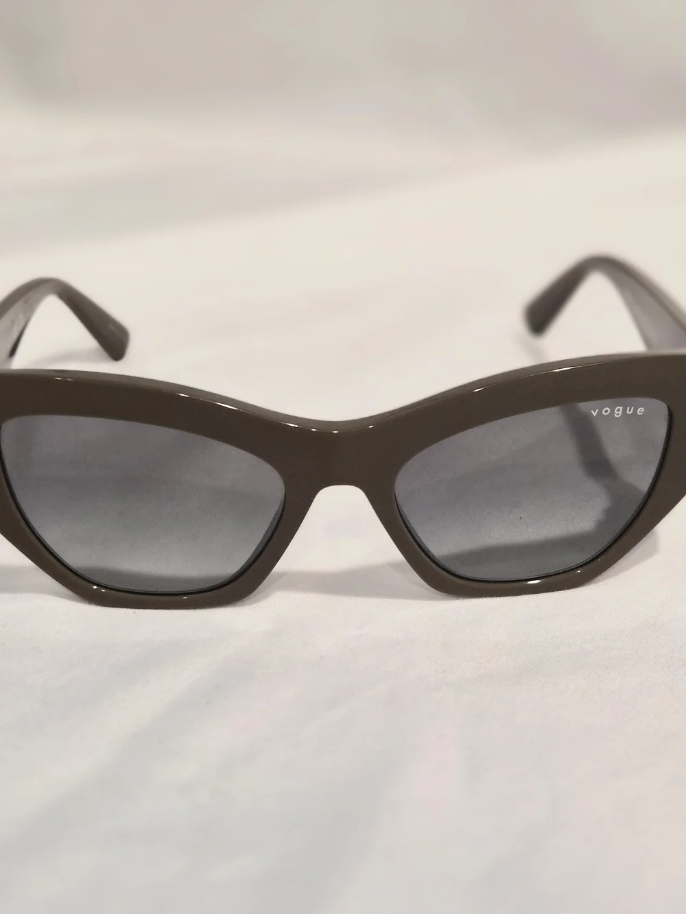 Vogue VO 5607-S Cat Eye Sunglasses Taupe Gray‎ Gradient 53mm